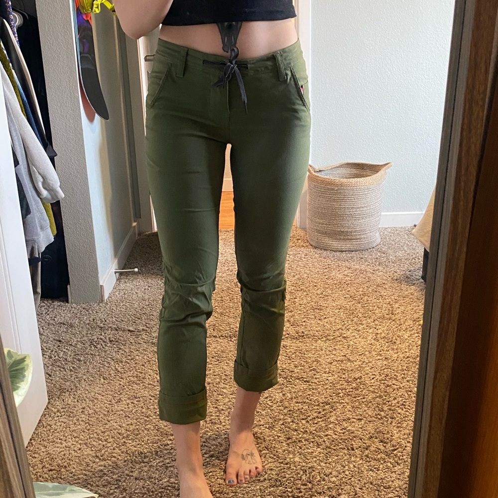 686 Women’s Everywhere Pant Surplus Green Size 4